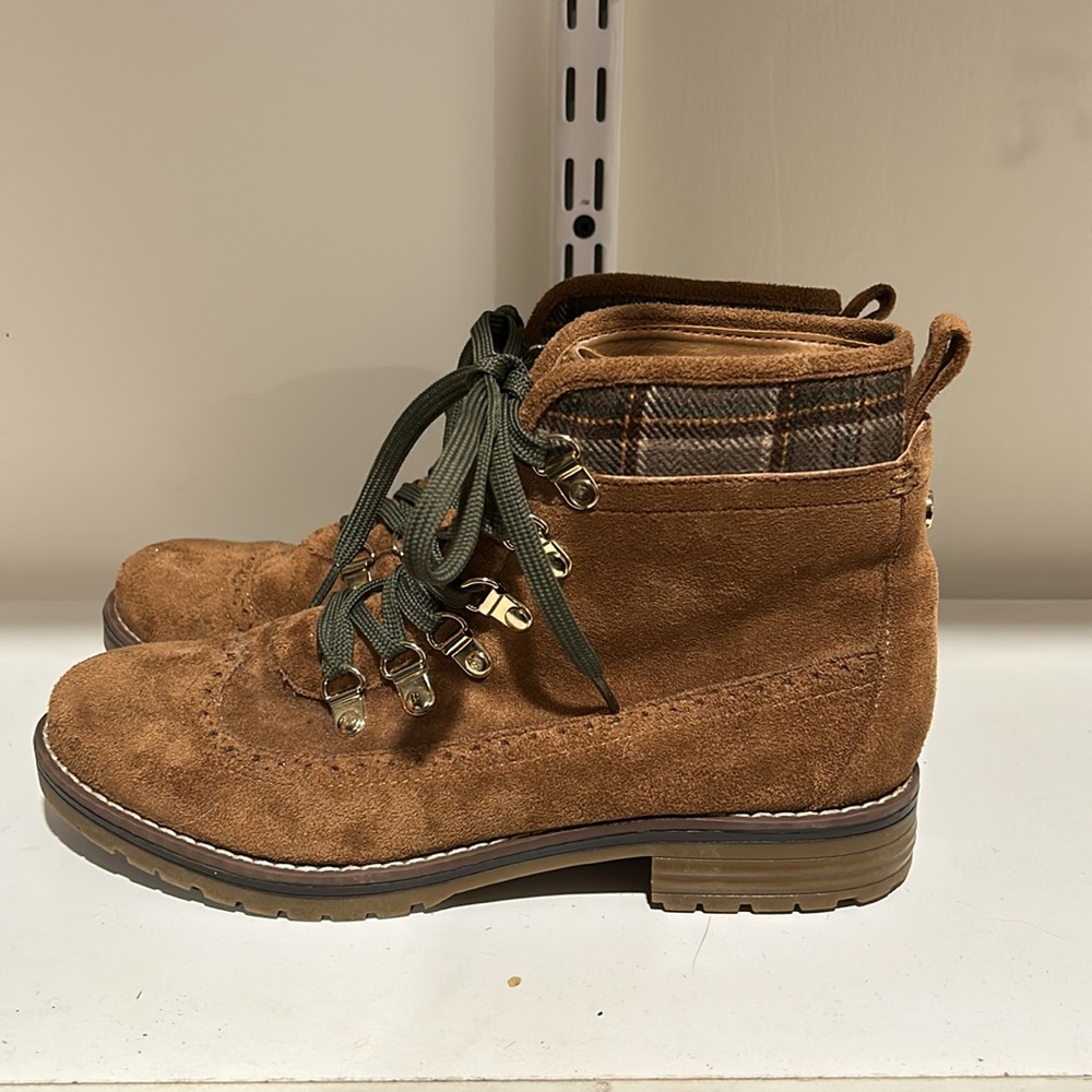 Tommy Hilfiger booties